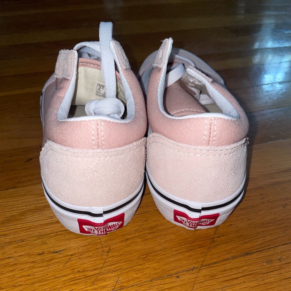 Light Pink Girls Old Skool Vans - Picture 4 of 5